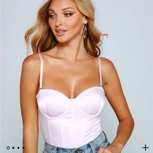 Windsor store Captivating And Chic Satin Bodysuit